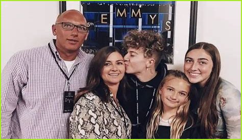 Pop Singer Jack Avery Age, Baby, Girlfriend, Net Worth, Siblings